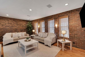Beltline Beauty Mins to Benz Stadium, Game Room